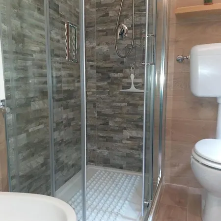 La Corte Di Nonno Gino ستريزا