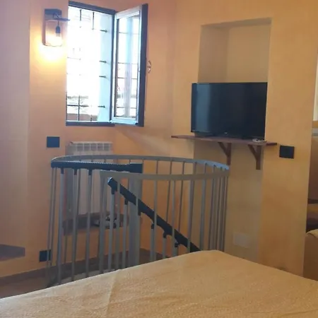 La Corte Di Nonno Gino Stresa