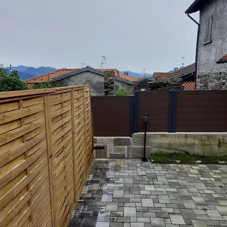 بيت للعطل La Corte Di Nonno Gino ستريزا